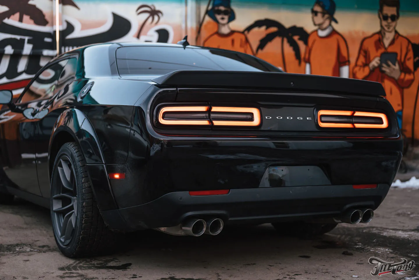 Построили новый выхлоп на Dodge Challenger Scat Pack с мощным звуком